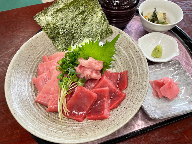 まぐろ丼