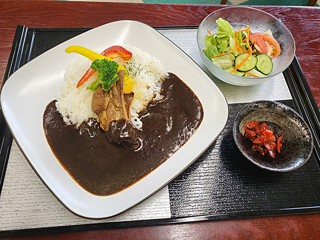 ブラックカレースペアリブ