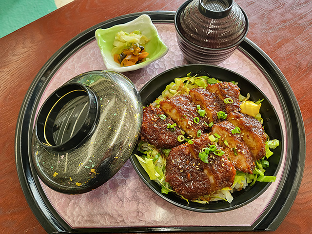 味噌カツ丼