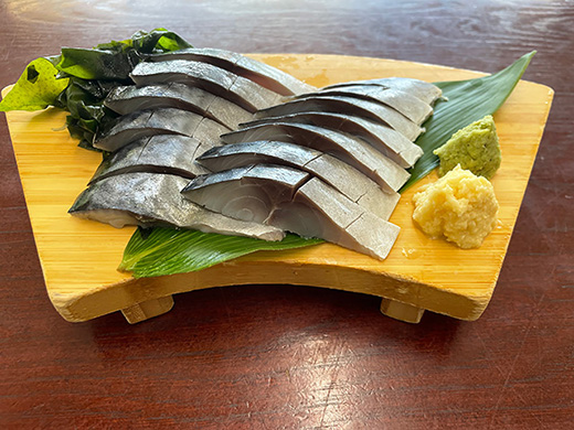 〆鯖